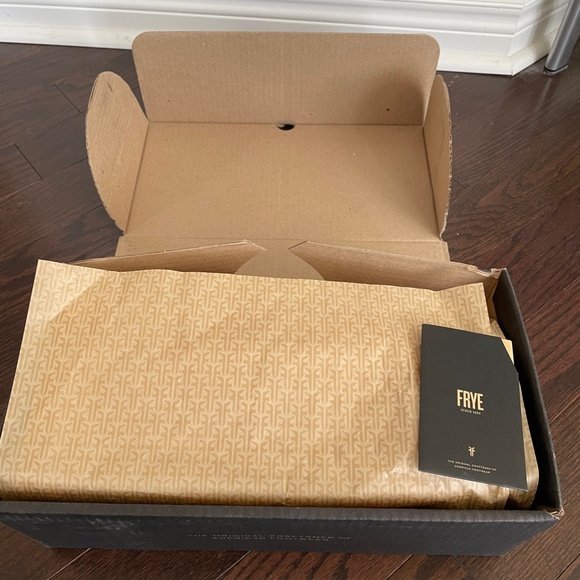 BNIB Frye Sacha Moto Shootie in Black 5.5 - Picture 9 of 9